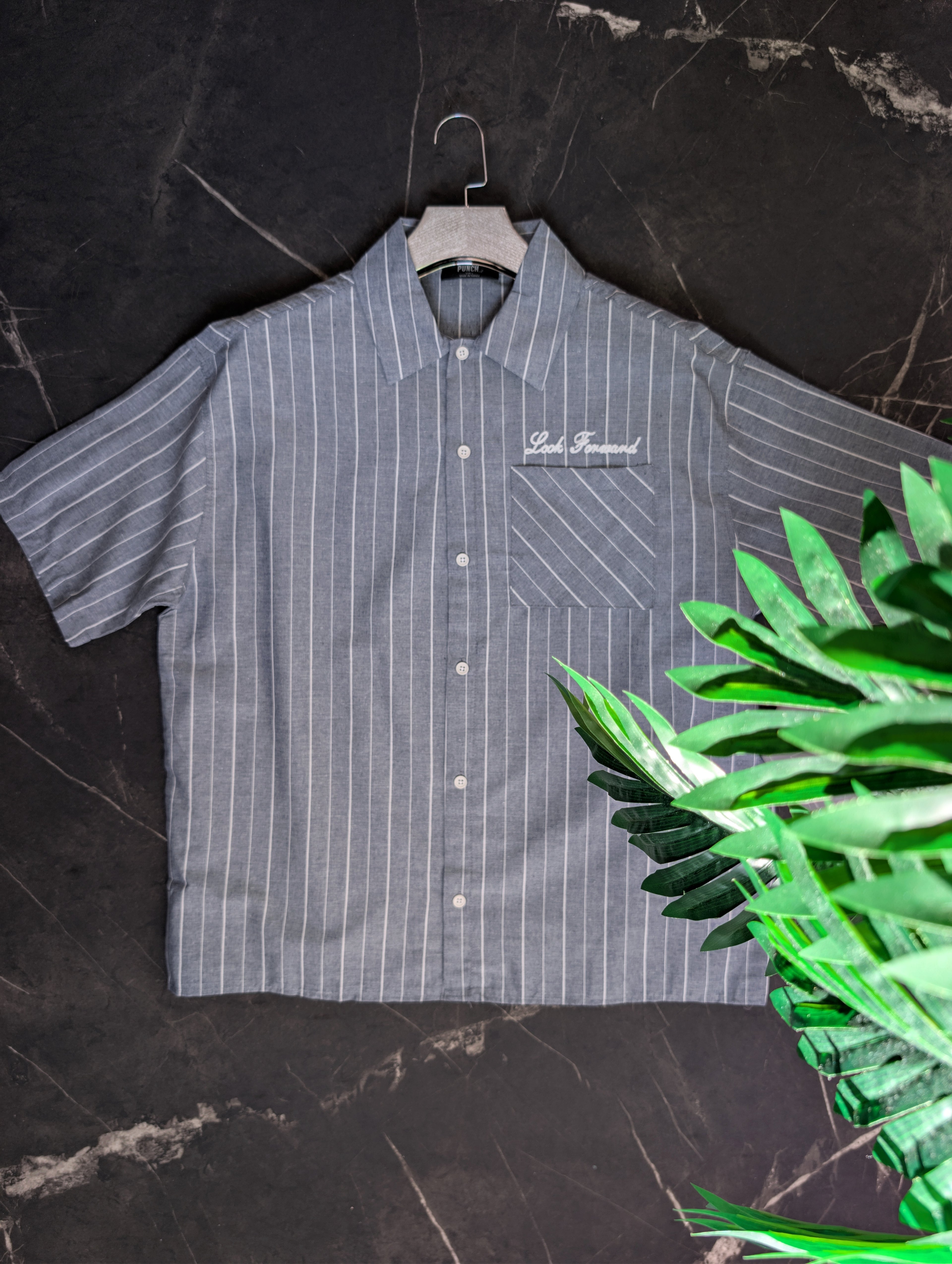 Chemise Demi manche oversize ( boxy fit strip shirt)