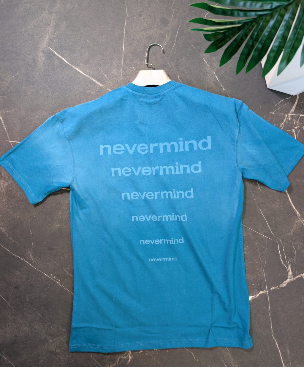 Essential shirt NEVER MIND ( pull oversize)