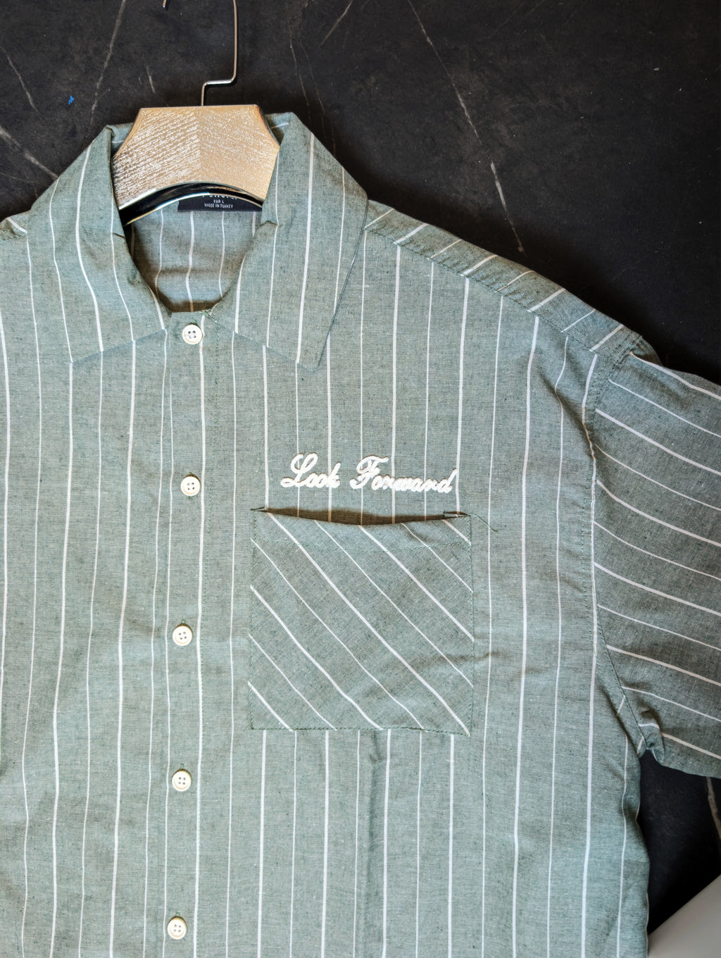 Chemise Demi manche oversize ( boxy fit strip shirt)