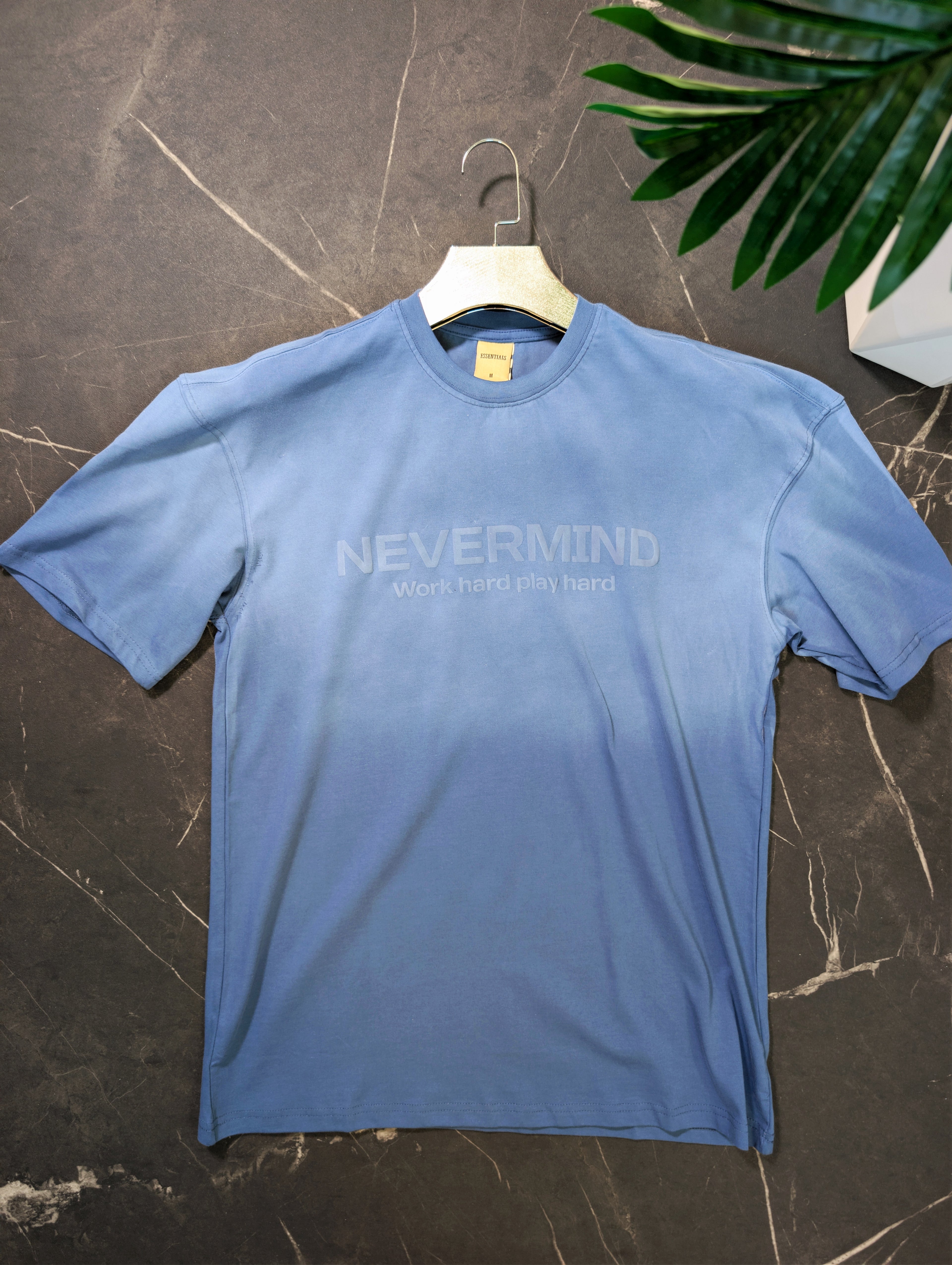 Essential shirt NEVER MIND ( pull oversize)