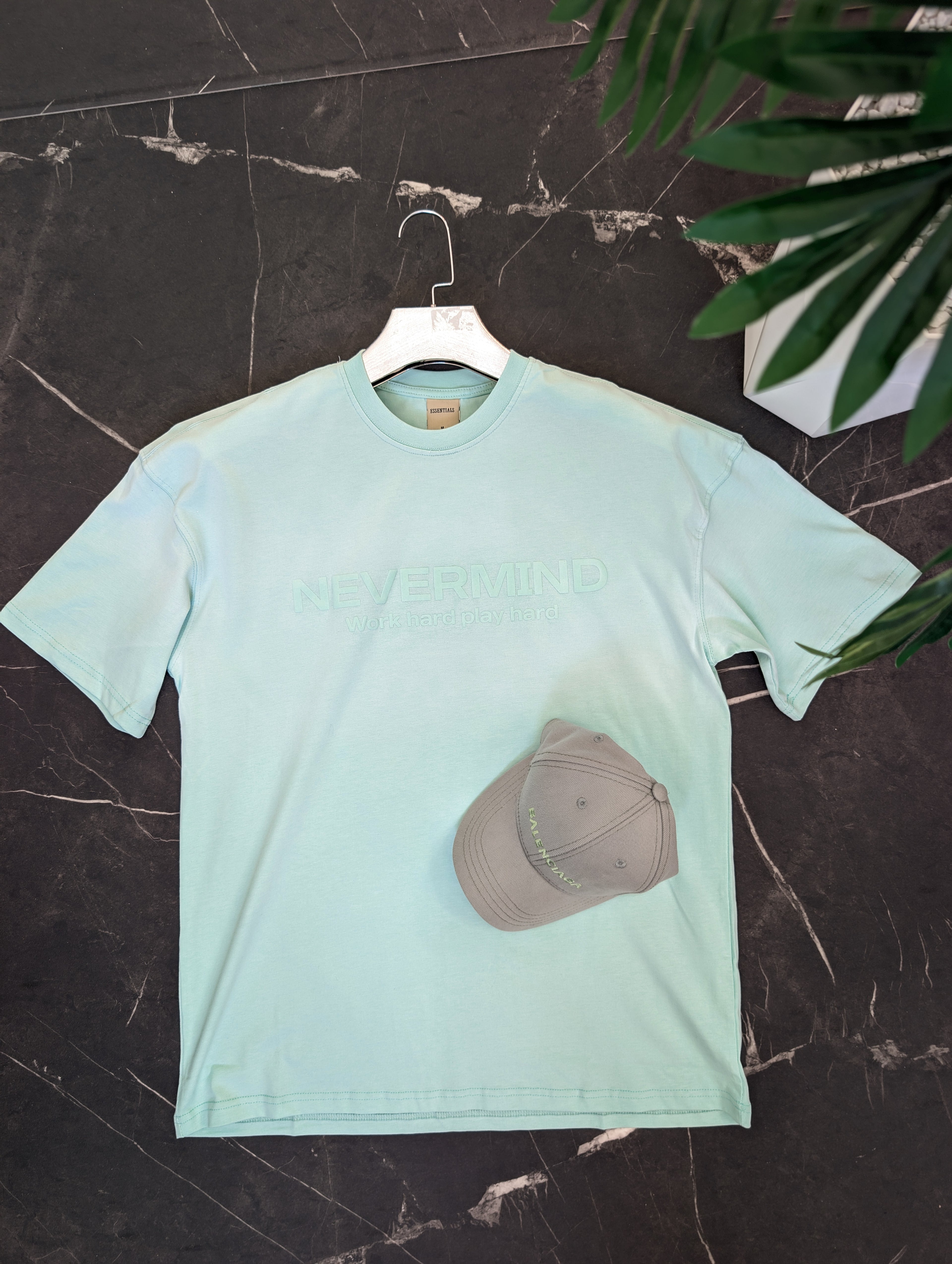 Essential shirt NEVER MIND ( pull oversize)