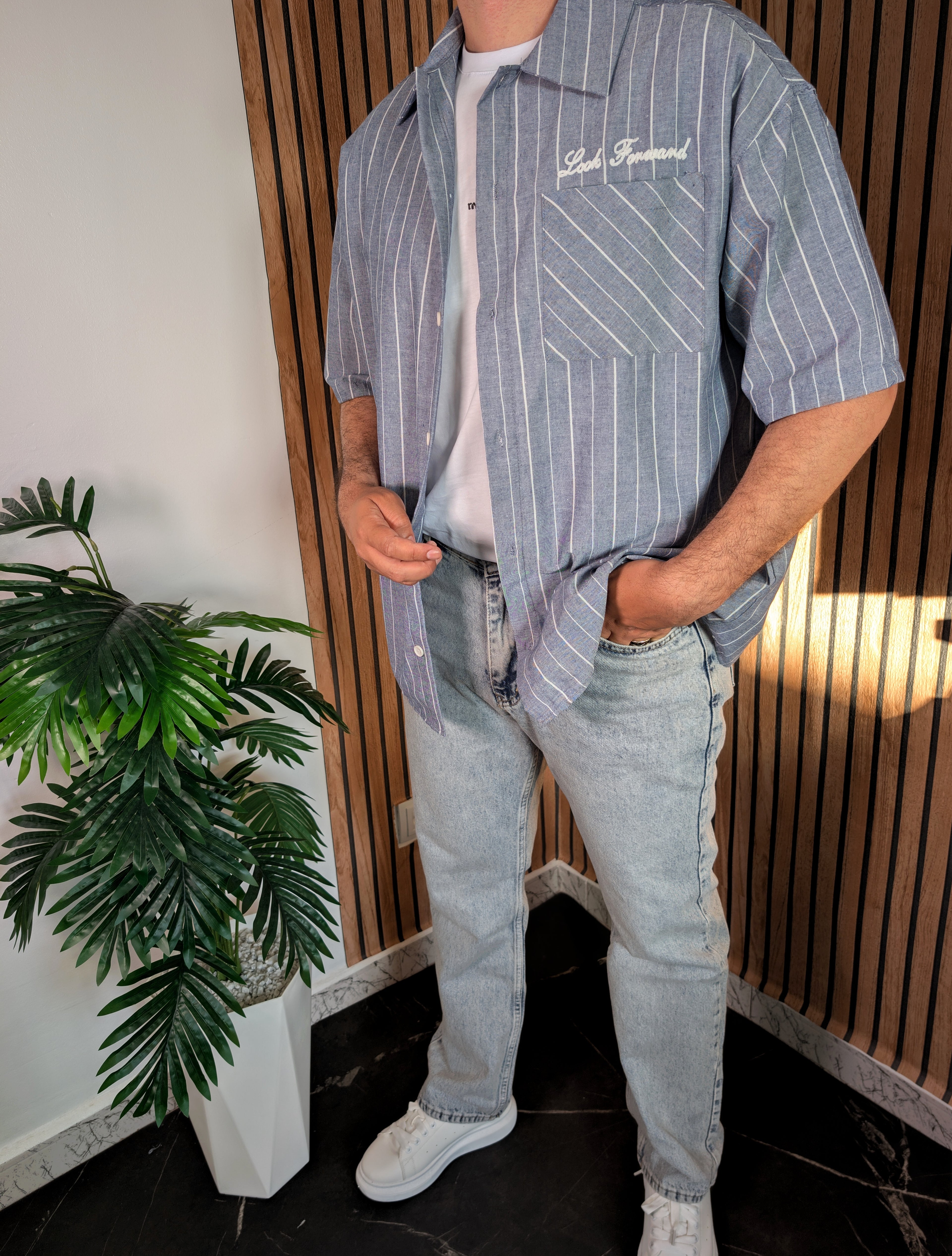 Chemise Demi manche oversize ( boxy fit strip shirt)
