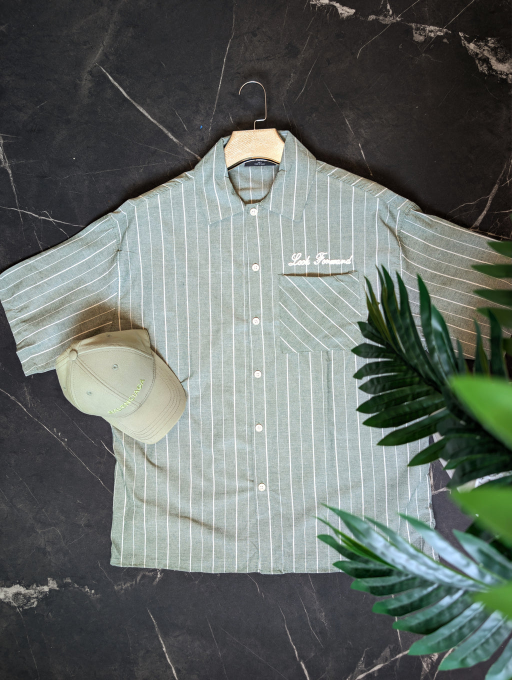 Chemise Demi manche oversize ( boxy fit strip shirt)