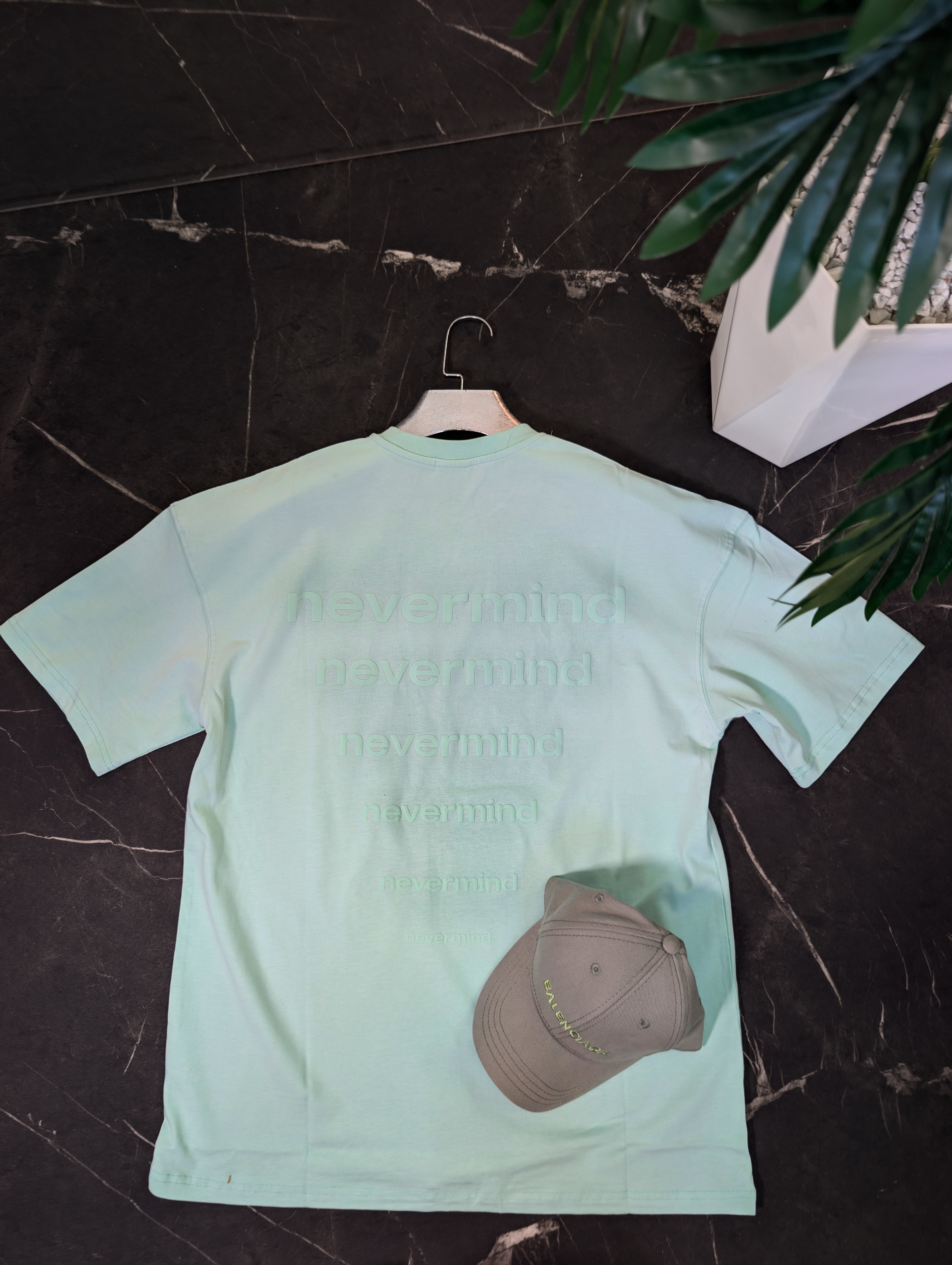 Essential shirt NEVER MIND ( pull oversize)