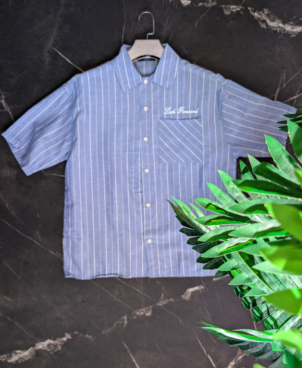 Chemise Demi manche oversize ( boxy fit strip shirt)
