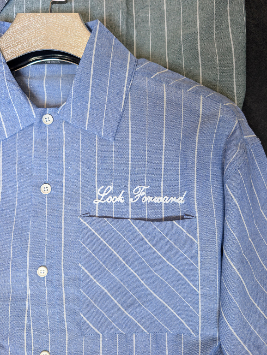 Chemise Demi manche oversize ( boxy fit strip shirt)